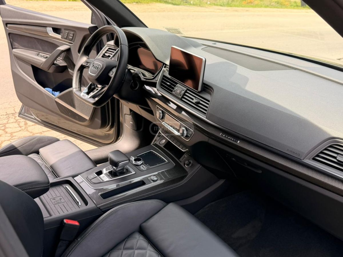 Audi SQ5 - фото 13