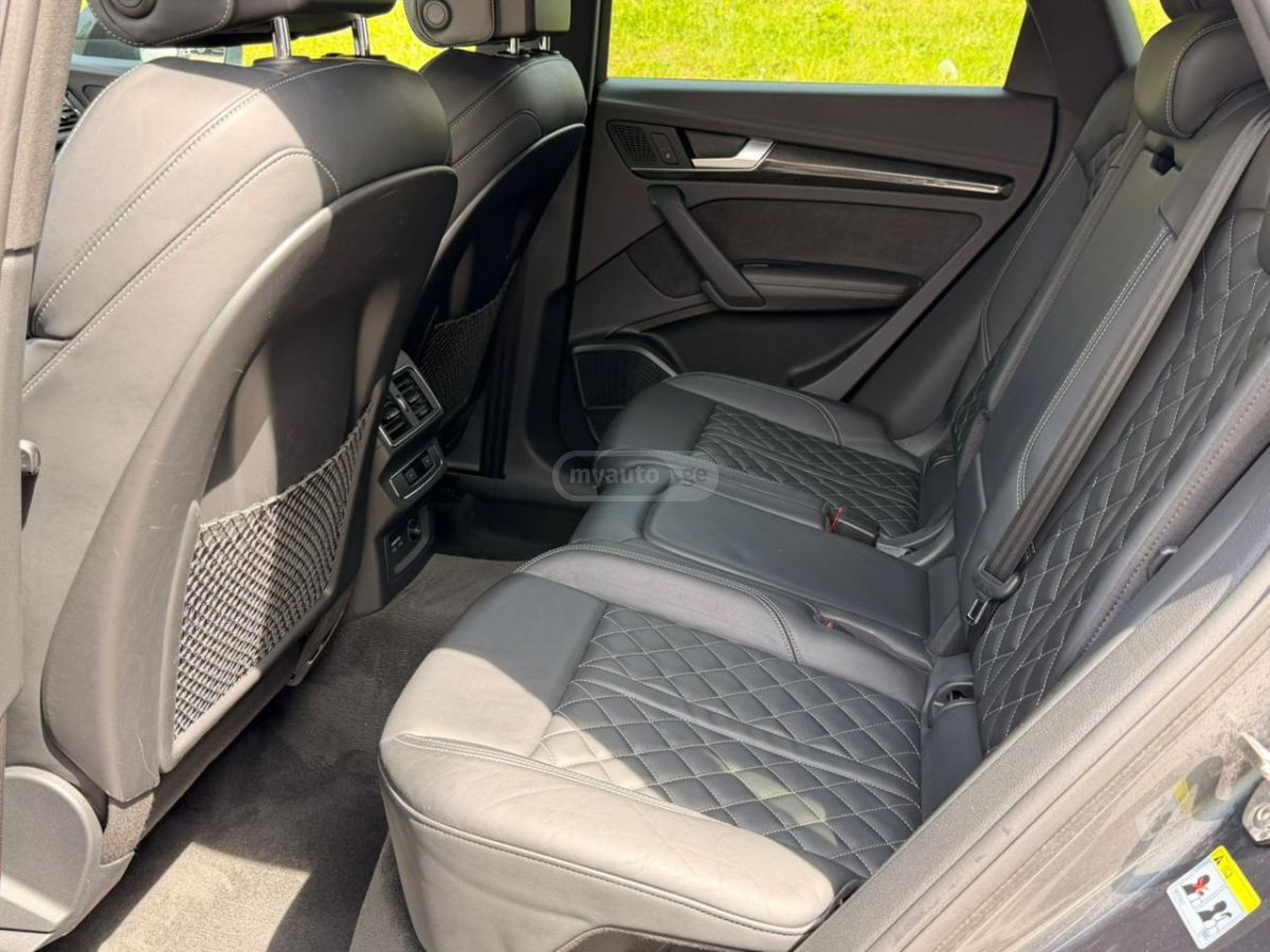 Audi SQ5 - фото 9