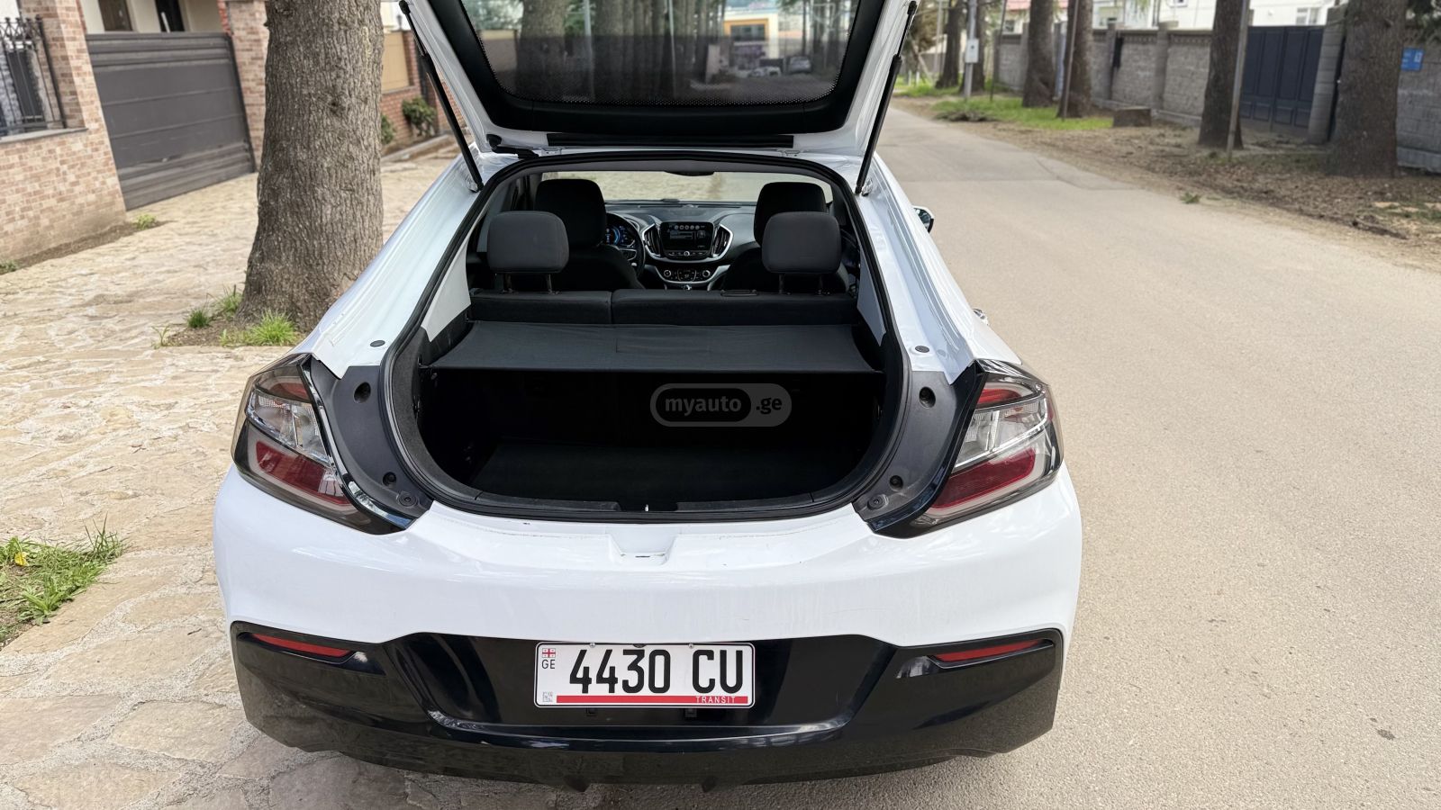 Chevrolet Volt - фото 12