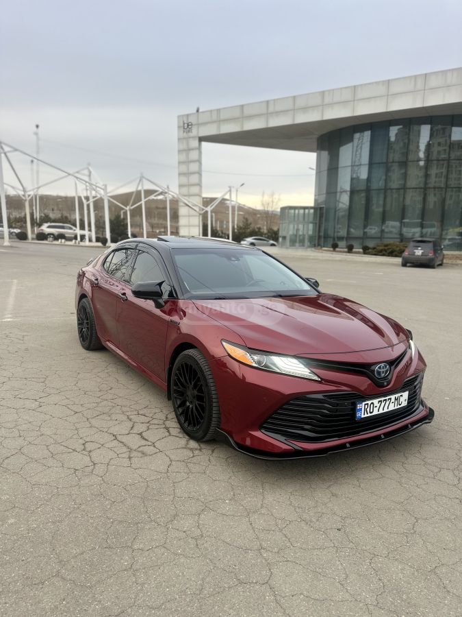 Toyota Camry - фото 4