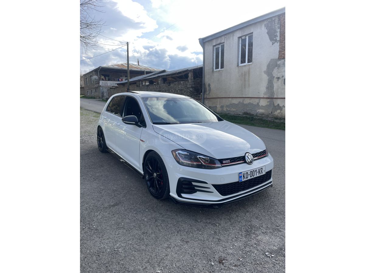 Volkswagen GTI - фото 3