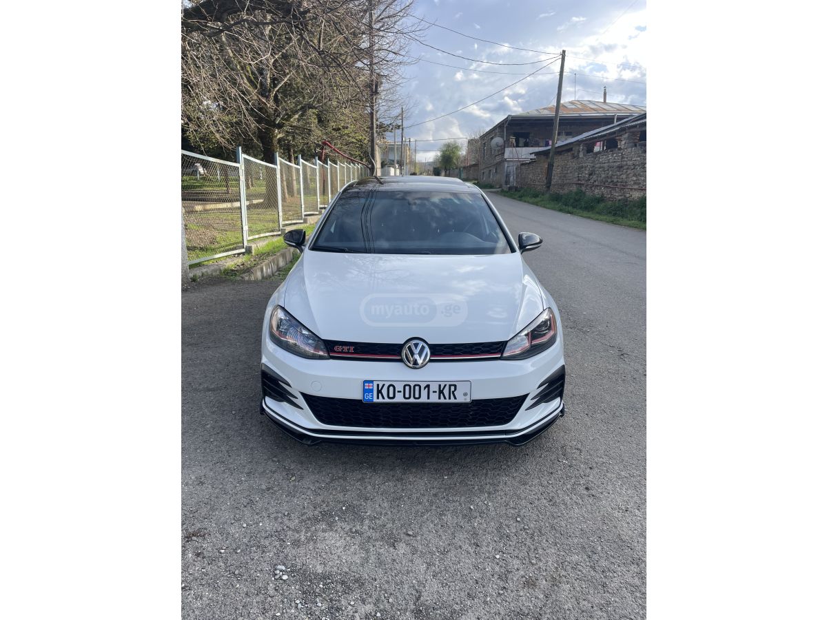 Volkswagen GTI - фото 4