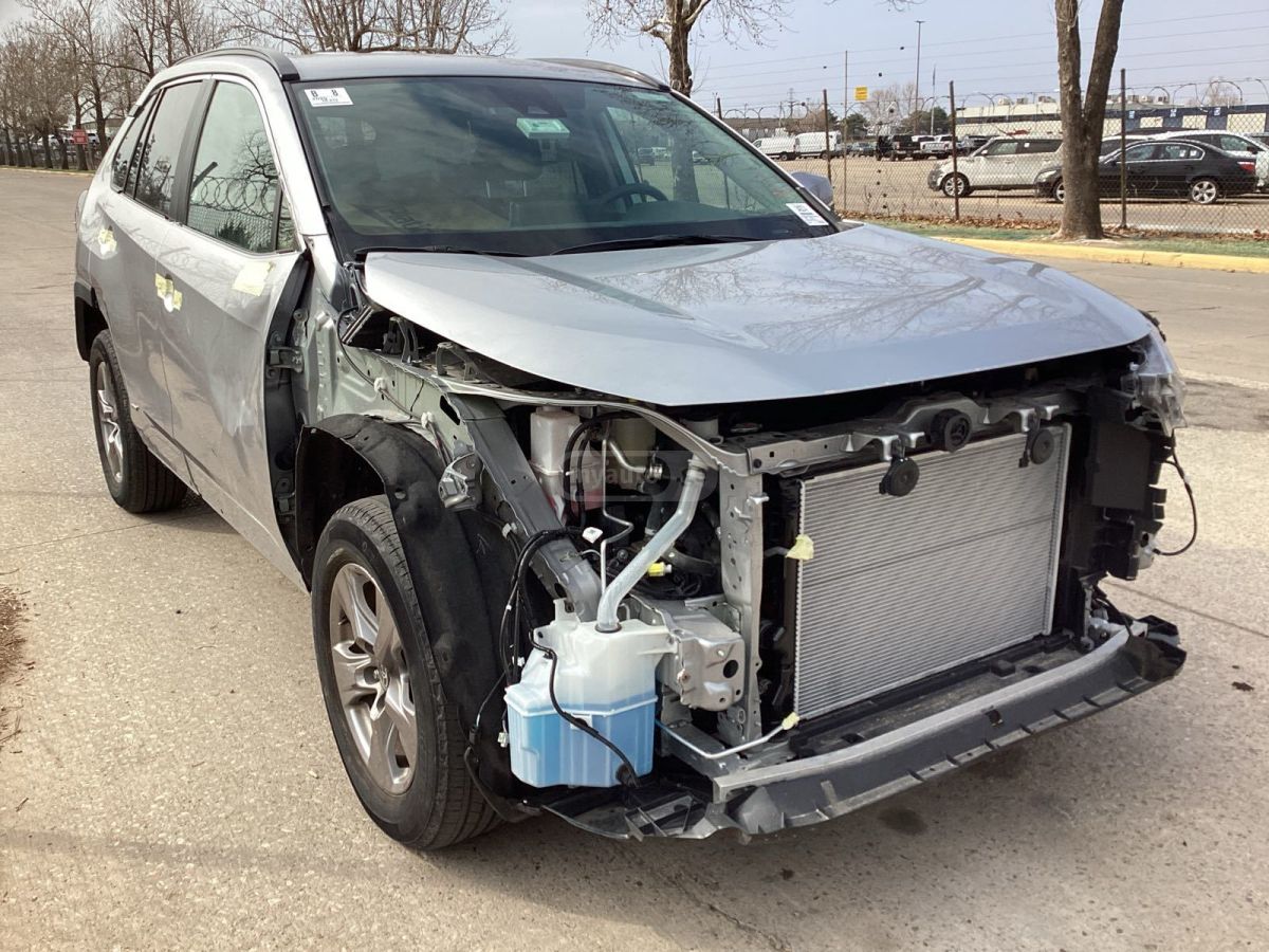 Toyota XLE 4dr All Wheel Drive Automa — миниатюра 2