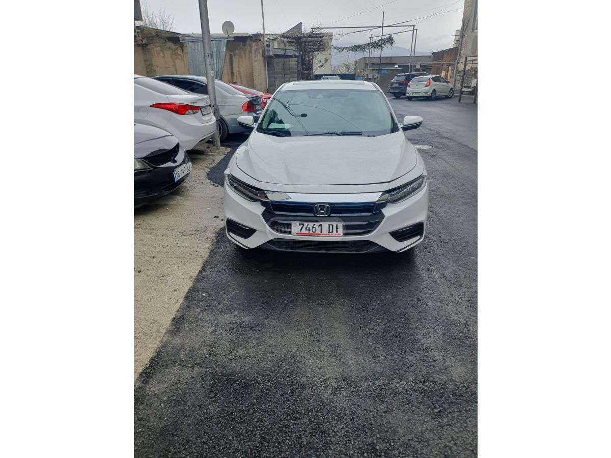 Honda Insight - фото 1