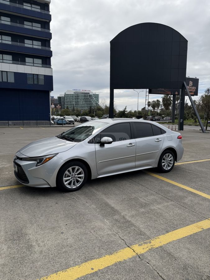 Toyota Corolla - фото 2