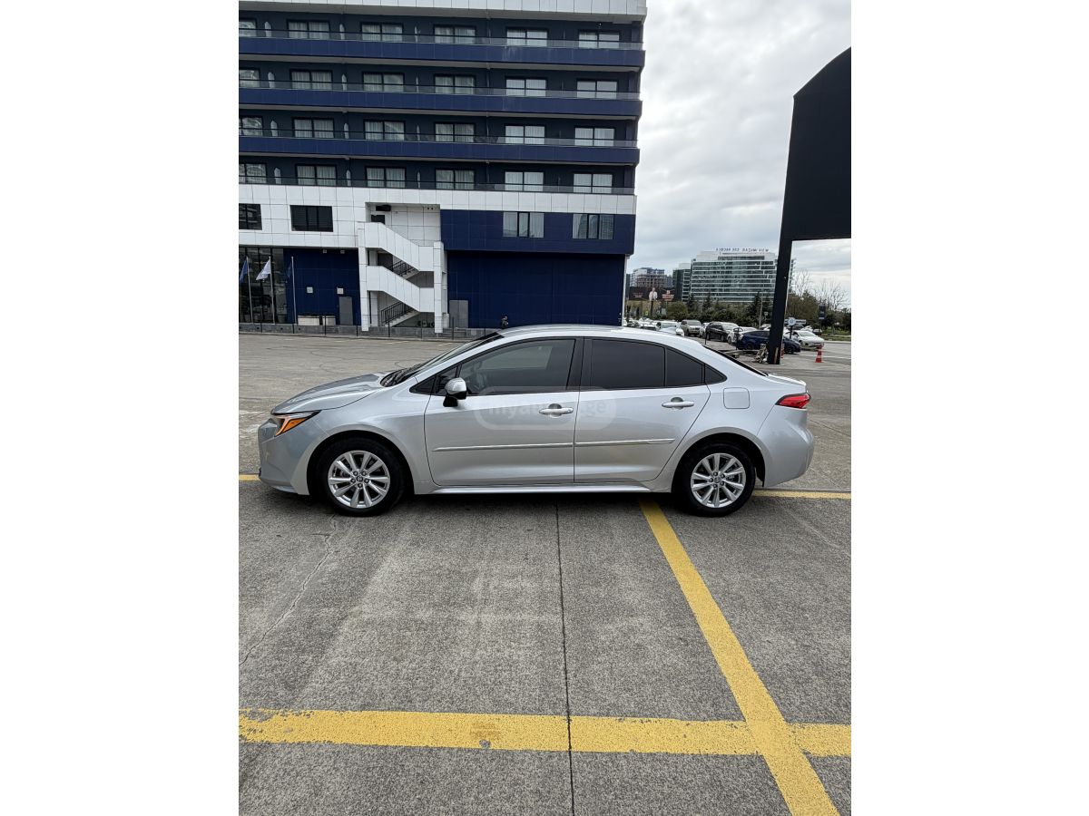 Toyota Corolla - фото 4