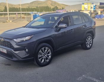 ToyotaRAV 42022