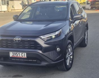 ToyotaRAV 42022