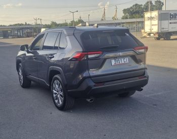 ToyotaRAV 42022