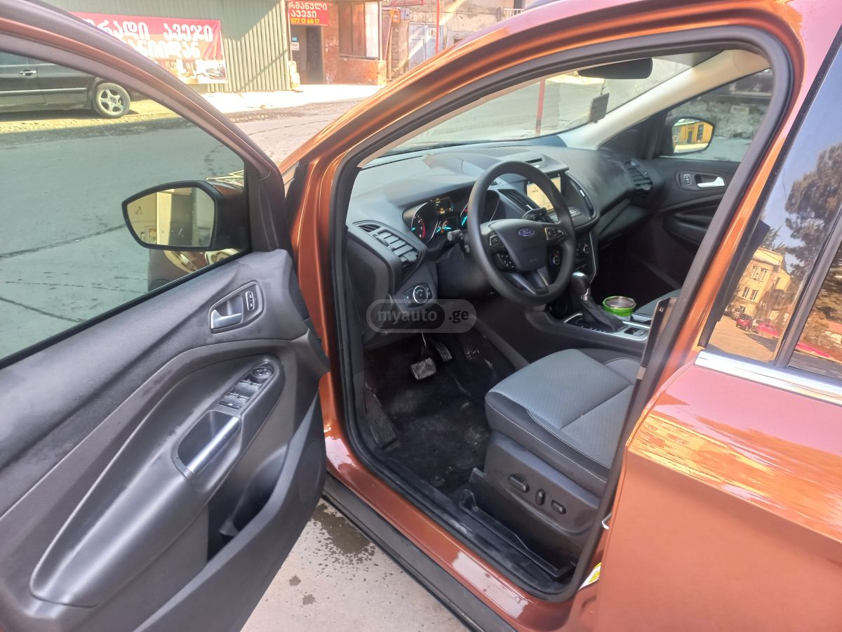 Ford Escape - фото 13