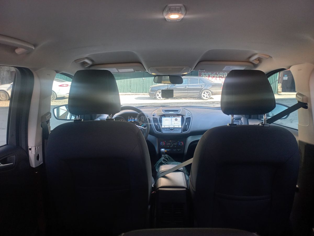 Ford Escape - фото 2