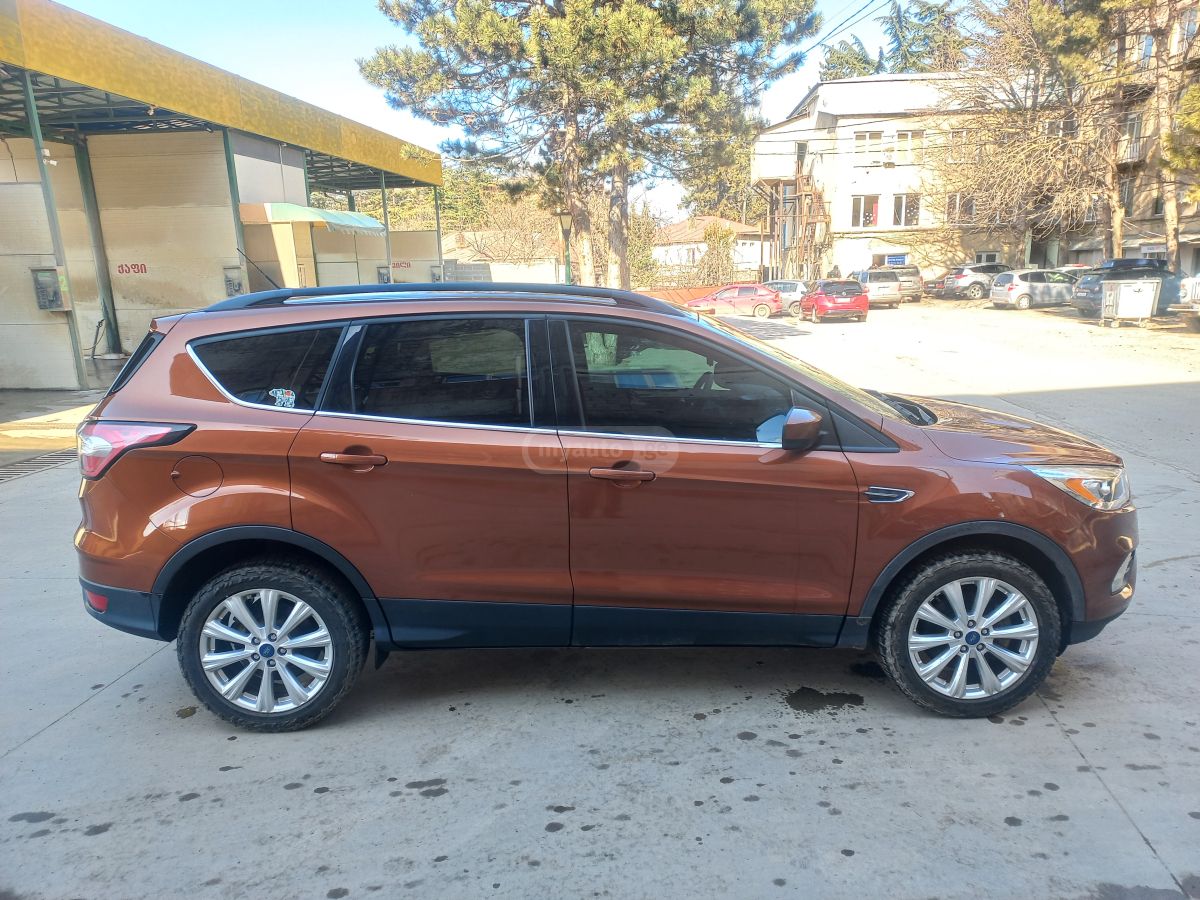 Ford Escape - фото 4