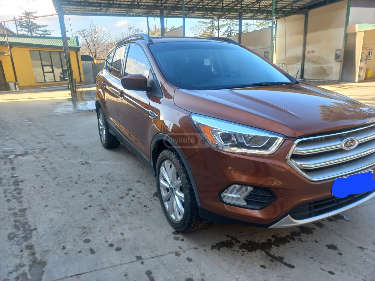 Ford Escape - фото 8