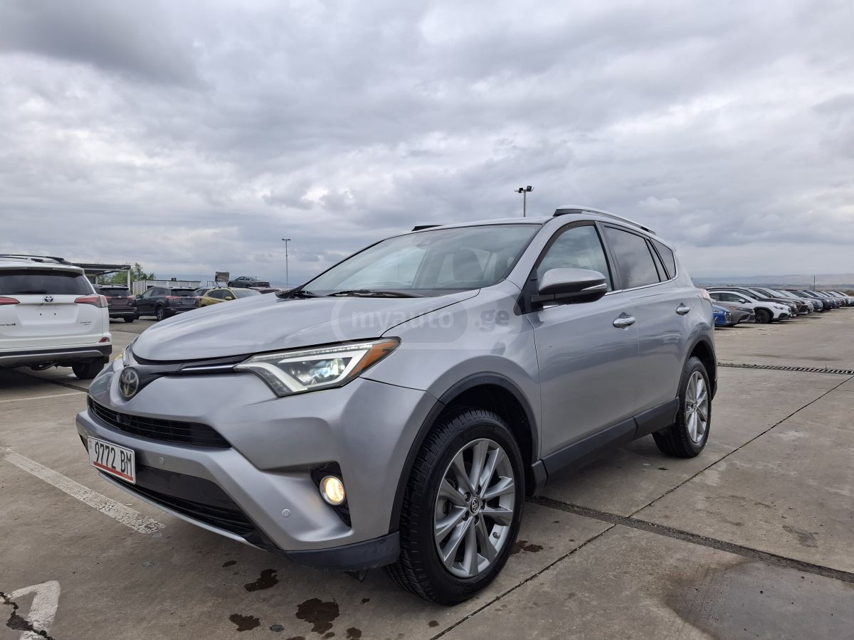 Toyota RAV 4 - фото 1