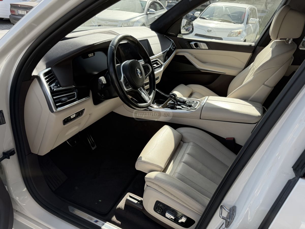 BMW X7 - фото 10