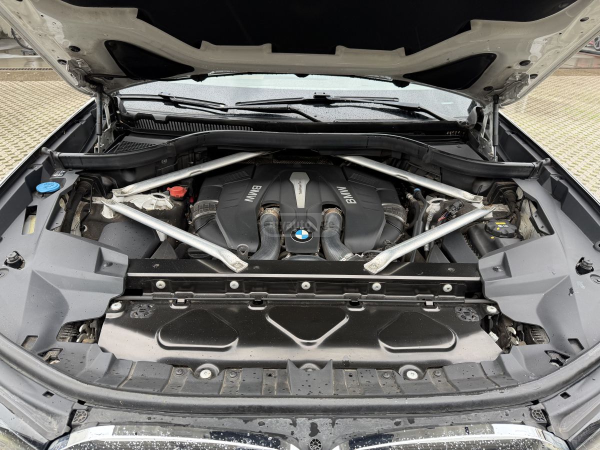 BMW X7 - фото 14