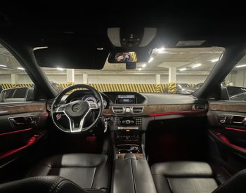 Mercedes-BenzE 3502014