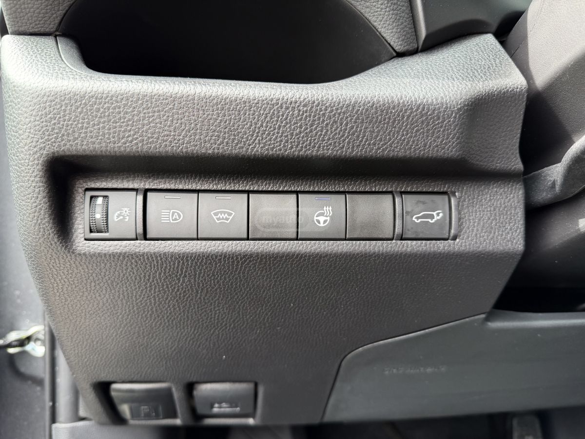 Toyota XLE Premium 4dr All Wheel Driv — миниатюра 11