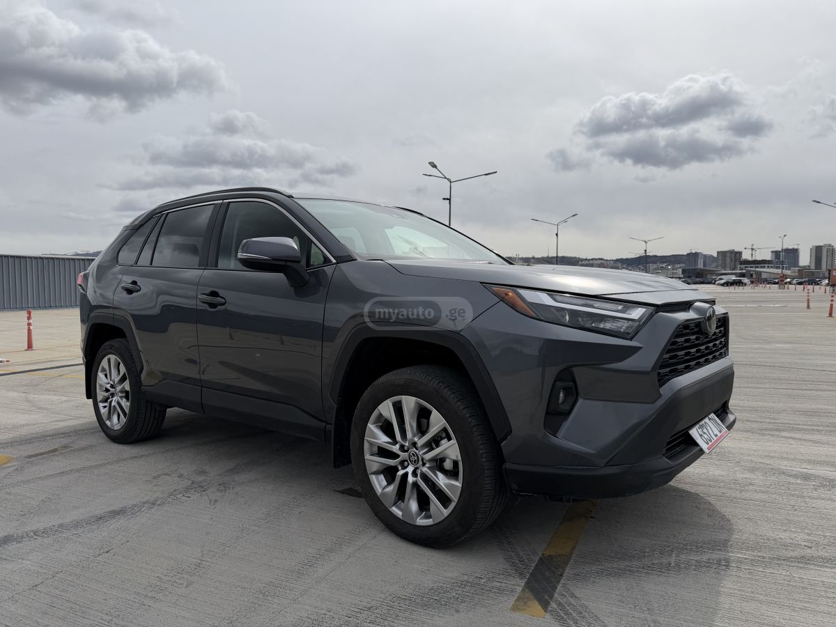 Toyota XLE Premium 4dr All Wheel Driv — миниатюра 2