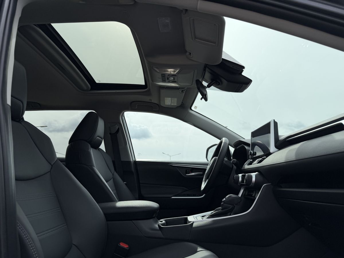 Toyota XLE Premium 4dr All Wheel Driv — миниатюра 8