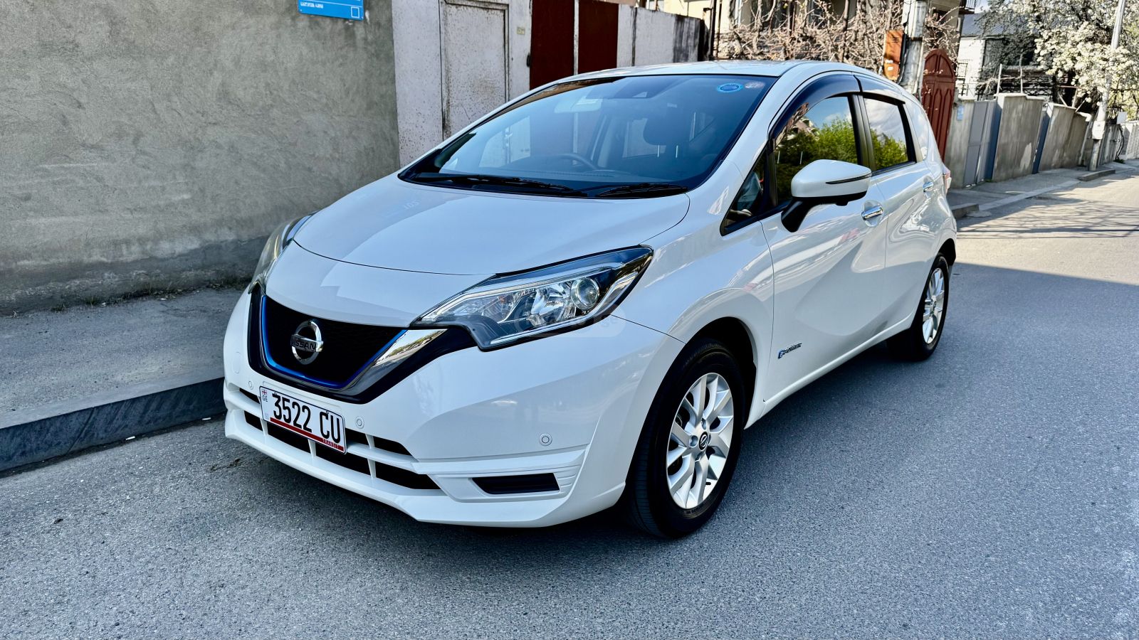 Toyota Aqua - фото 13