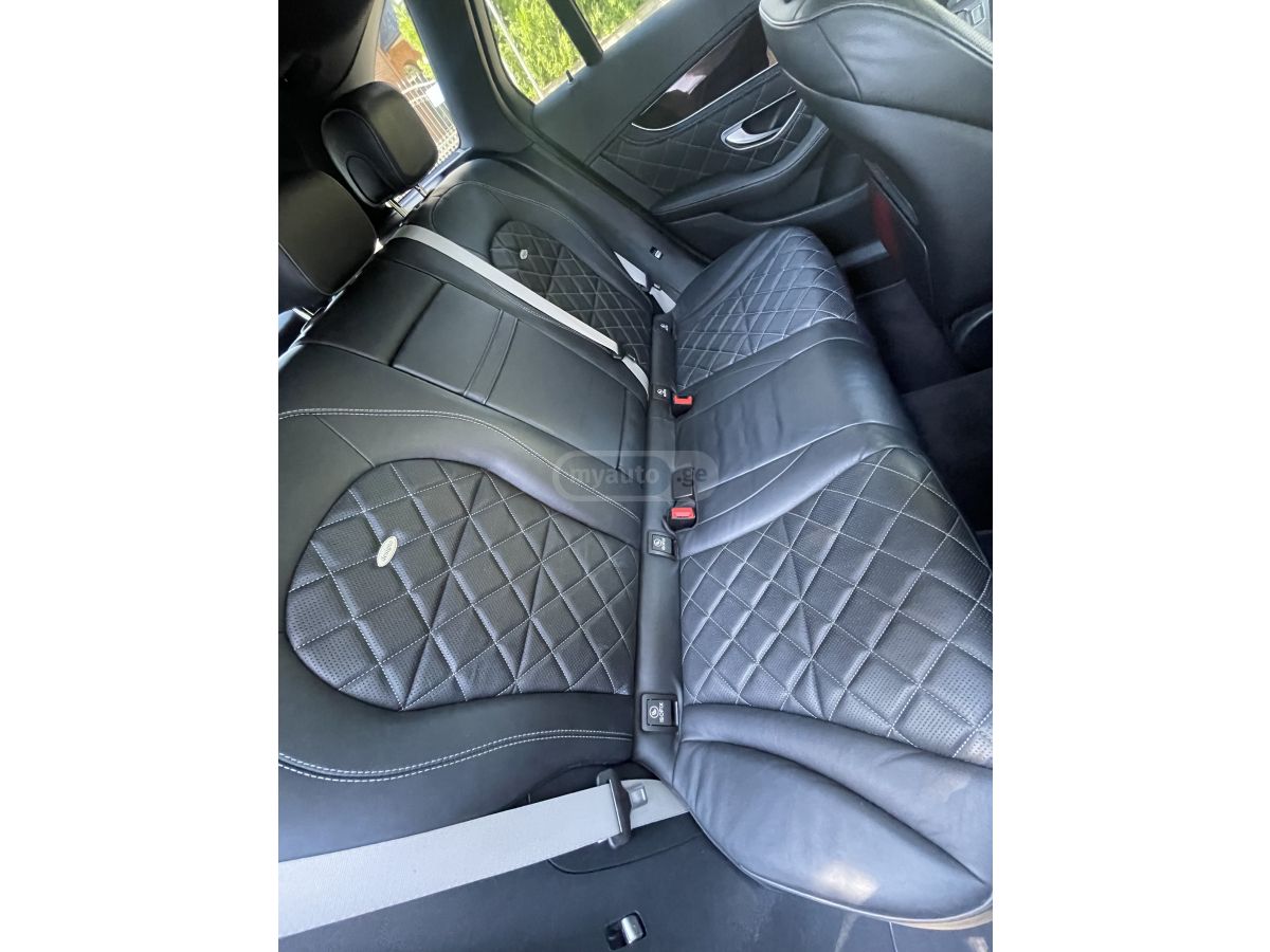 Mercedes-Benz GLC 300 - фото 12