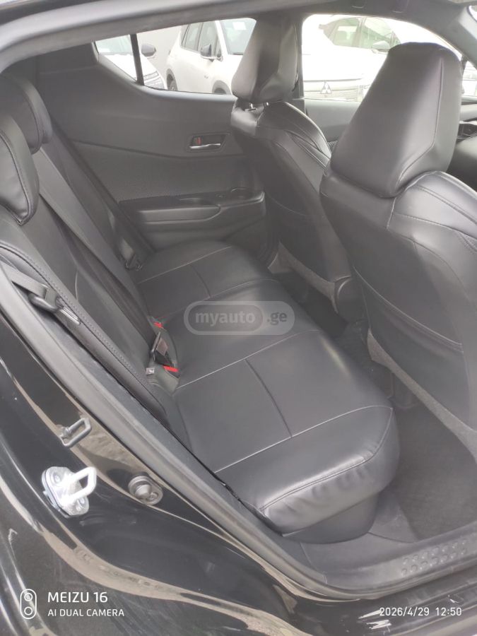 Toyota CHR - фото 7