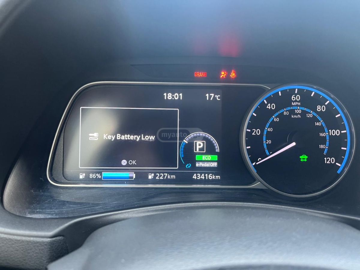 Nissan Leaf - фото 9