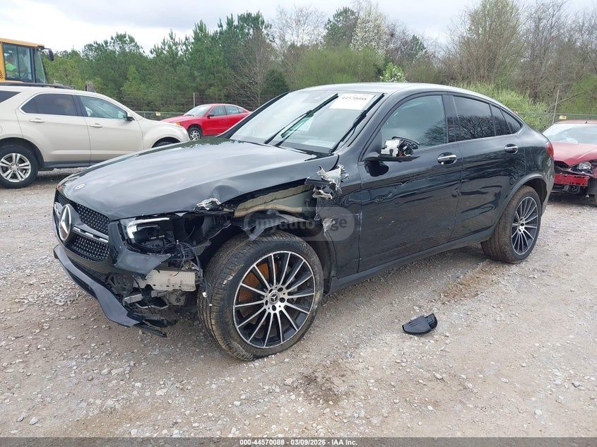 Mercedes-Benz GLC 300 Coupe - фото 6