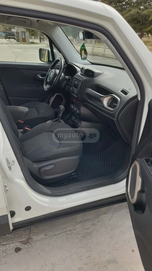 Jeep Renegade - фото 7