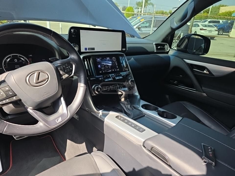 Lexus LX 600 - фото 10