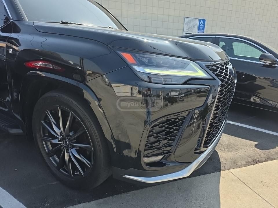 Lexus LX 600 - фото 3