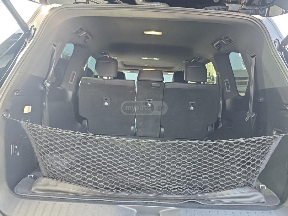 Lexus LX 600 - фото 9