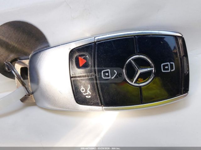 Mercedes-Benz E 450 2021 — миниатюра 11