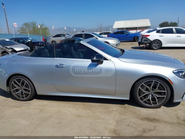 Mercedes-Benz E 450 2021 — миниатюра 12