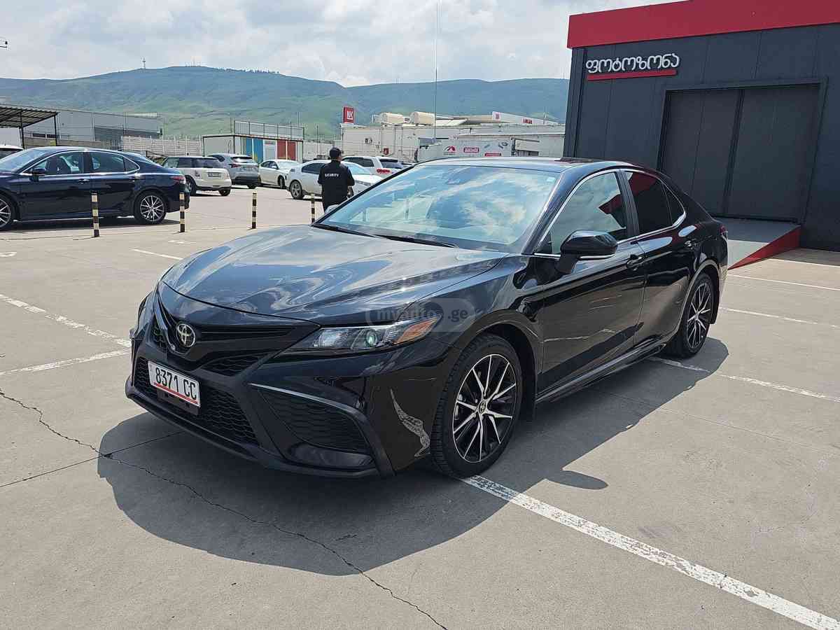 Toyota Toyota Camry — миниатюра 1