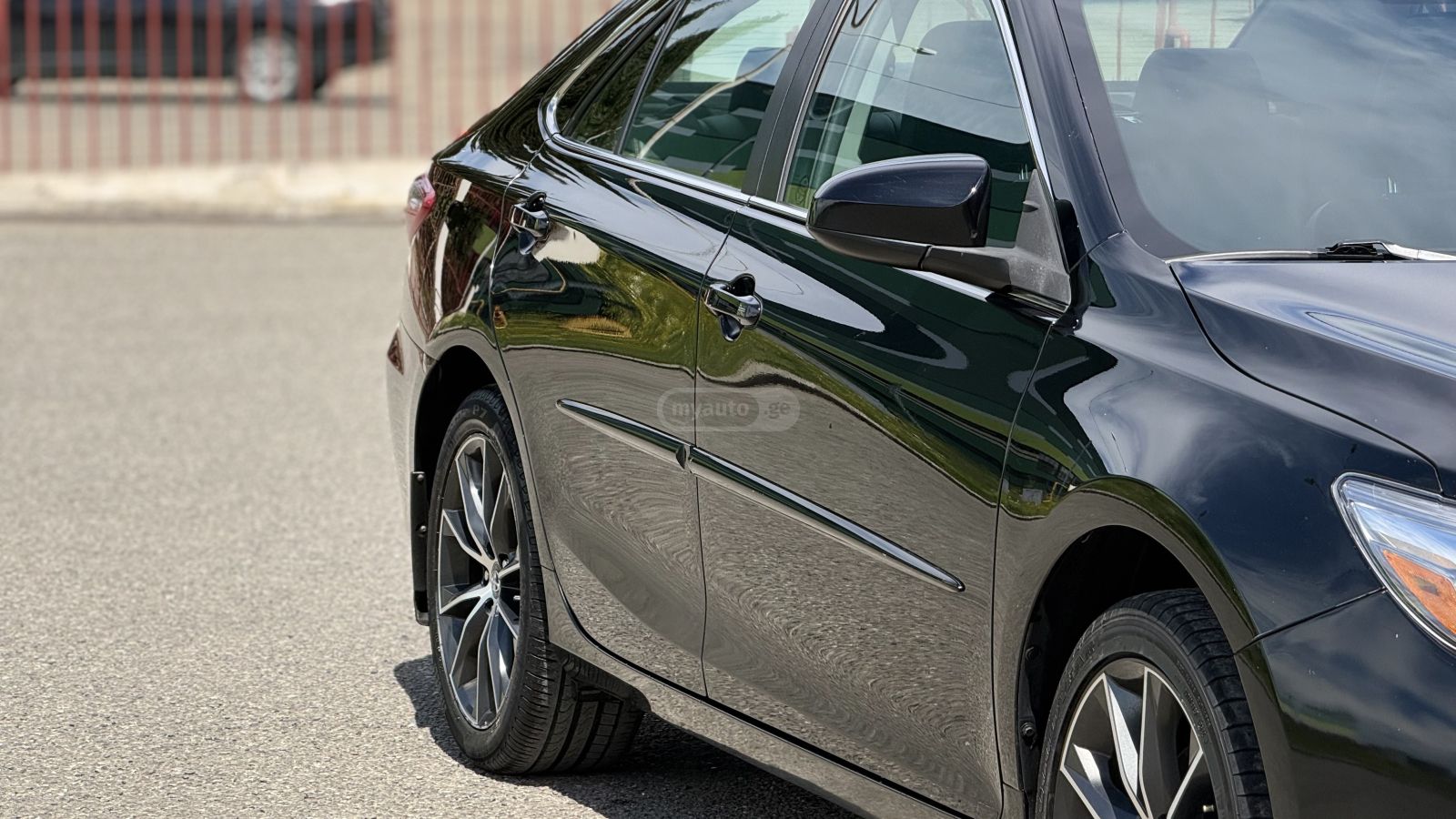 Toyota Camry - фото 4