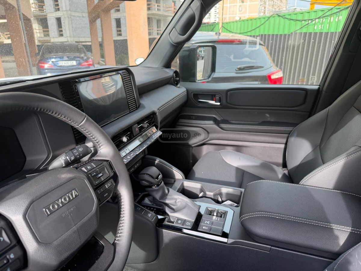 Toyota Land Cruiser Prado - фото 13