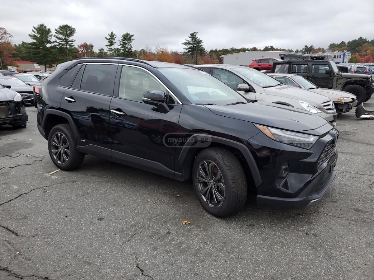 Toyota RAV 4 - фото 4