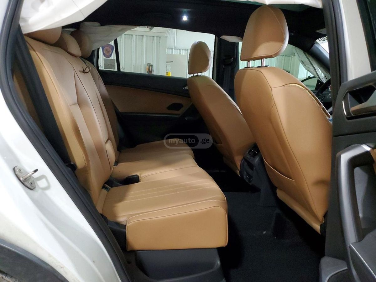 Volkswagen SE R-LINE BLACK — миниатюра 11