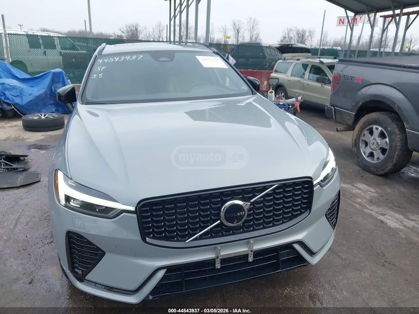 Volvo XC 60 2024 — миниатюра 13