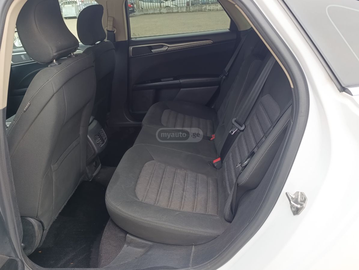 Ford Fusion - фото 5