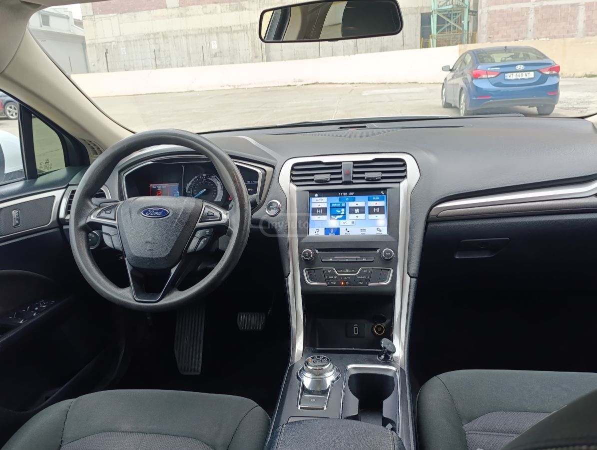 Ford Fusion - фото 6