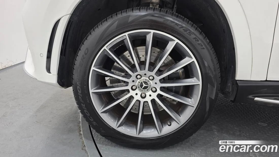 Mercedes-Benz GLE 580 - фото 5