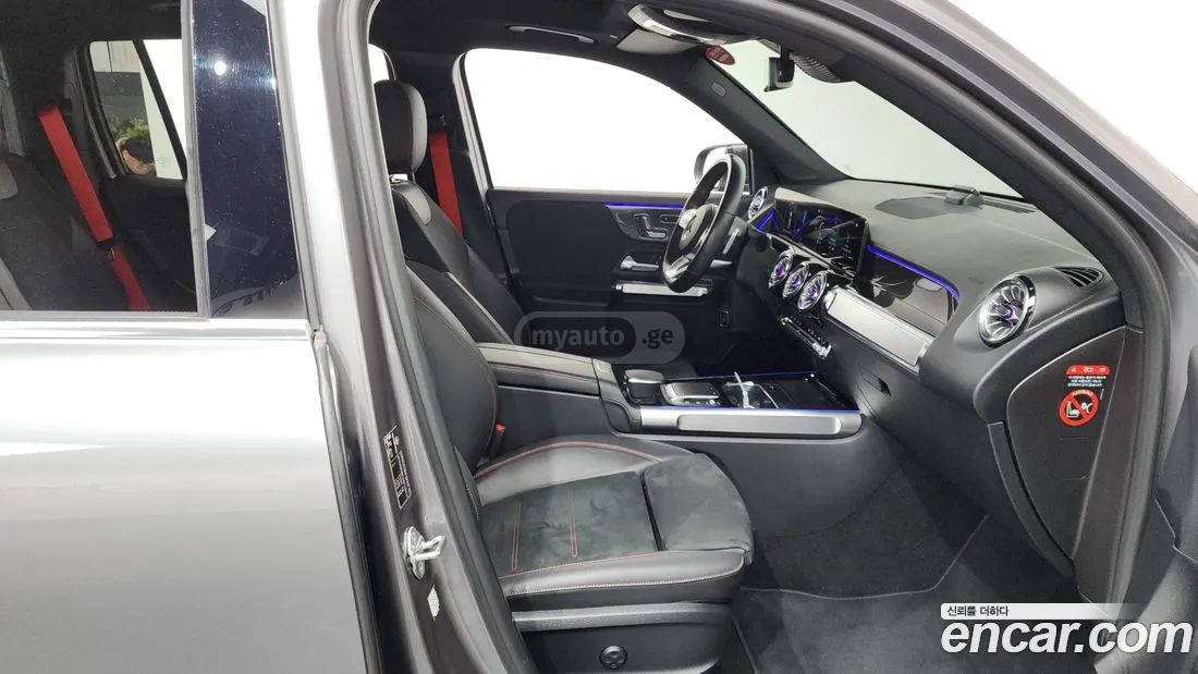 Mercedes-Benz GLB 35 AMG - фото 11