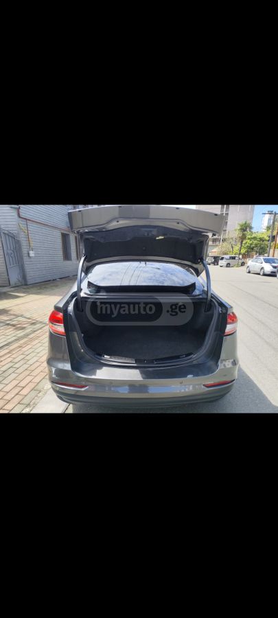 Ford Fusion - фото 8