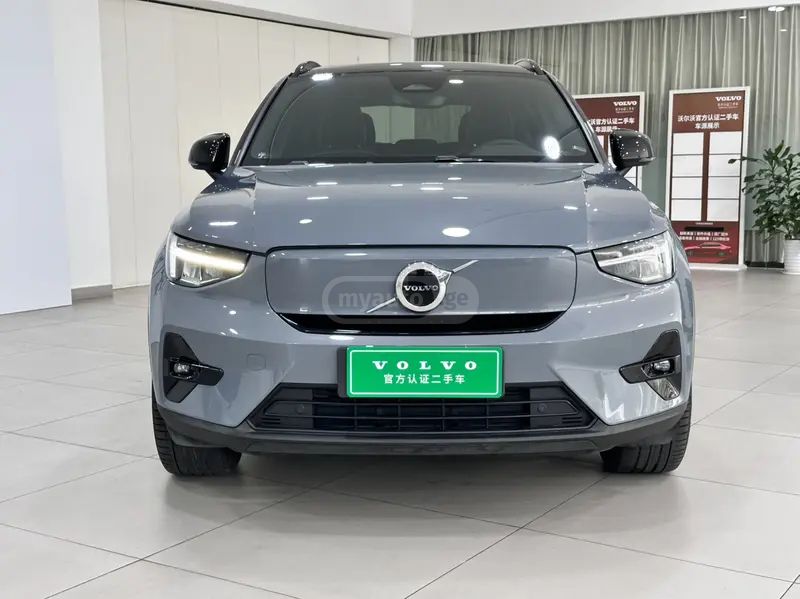 Volvo XC 40 2023 — миниатюра 2