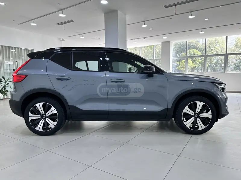 Volvo XC 40 2023 — миниатюра 8