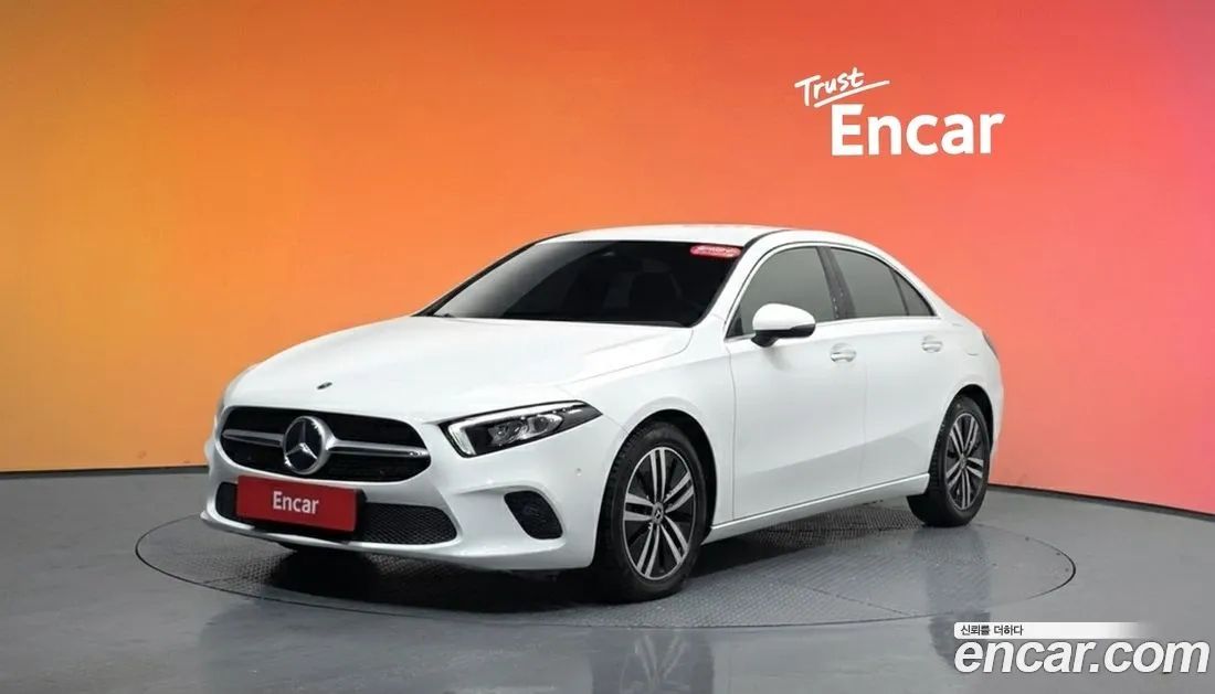 Mercedes-Benz A 45 AMG 2022 — миниатюра 1