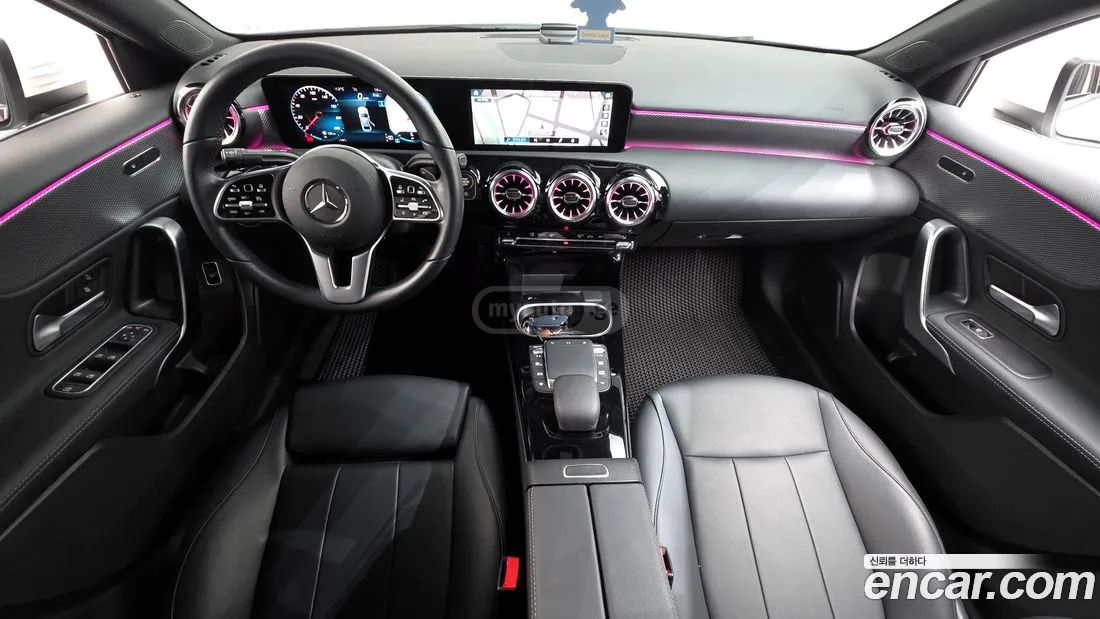 Mercedes-Benz A 45 AMG 2022 — миниатюра 7